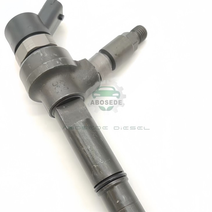 Bosch 0445110519 — High‑Precision Common Rail Diesel Injector factory